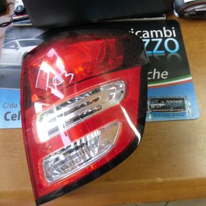 FANALE STOP POSTERIORE COMPLETO DX CITROEN C3 2010 IN POI