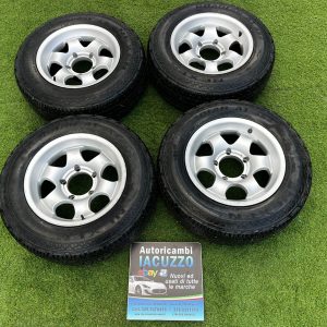 CERCHI IN LEGA COMPLETI DI GOMME 205/70 R15 SUZUKI JIMNY VITARA SANTANA SAMURAI